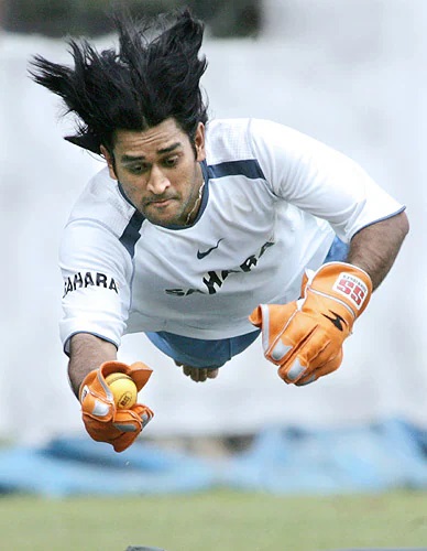 7 Shades Of Dhoni S01 2025 Hindi